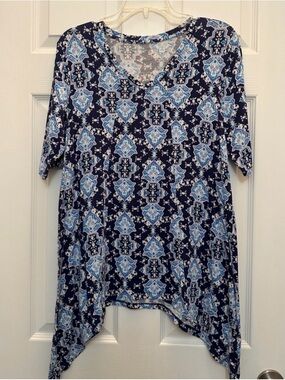 V-Neck Navy Blue Patterned Tunic Top